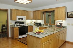 55159 W End, Three Rivers, MI 49093 photo 9