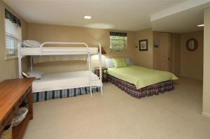 5749 Beech, Coloma, MI 49038 photo 23