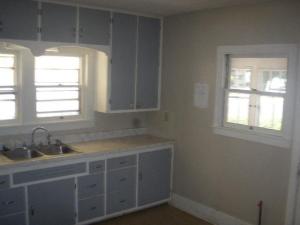 211 S Hooker Ave, Three Rivers, MI 49093 photo 8