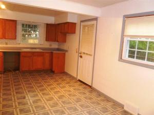 105 E Michigan St, Three Oaks, MI 49128 photo 4