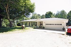 4294 D Ave E, Kalamazoo, MI 49009 photo 1