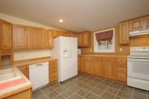 601 W Bridge St, Plainwell, MI 49080 photo 7