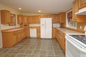 601 W Bridge St, Plainwell, MI 49080 photo 8