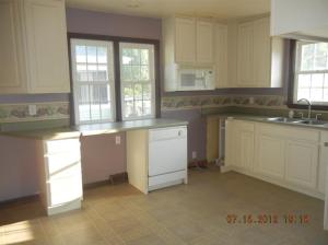 103 Wellworth Ave, Springfield, MI 49037 photo 4