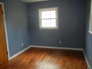 103 Wellworth Ave, Springfield, MI 49037 photo 2