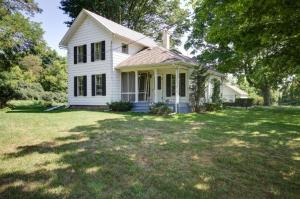 8868 36th St SE, Ada, MI 49301 photo 2