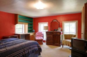 8868 36th St SE, Ada, MI 49301 photo 12