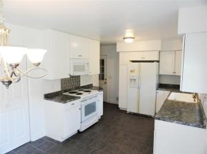 8530 N 40th, Augusta, MI 49012 photo 3