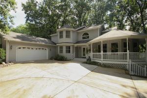 338 Southfork Dr, Plainwell, MI 49080 photo 1