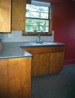 826 S First St, Edmore, MI 48829 photo 5