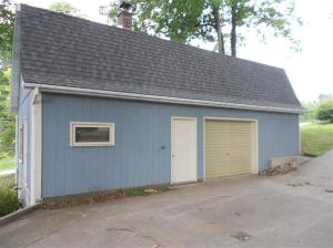 631 Spring Grove Rd, Stanton, MI 48888 photo 4
