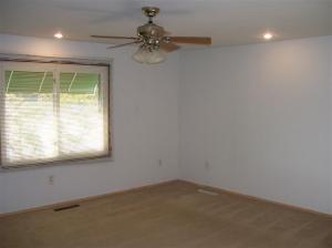 325 Long, Sunfield, MI 48890 photo 14