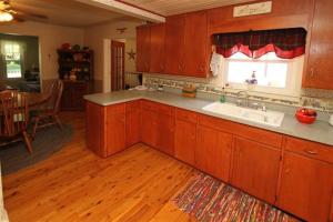 414 Exchange St, Gobles, MI 49055 photo 7