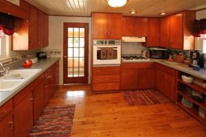 414 Exchange St, Gobles, MI 49055 photo 6