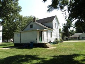 939 Wilcox Ave, White Cloud, MI 49349 photo 4