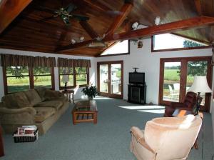 1310 E Wagner Rd, Buchanan, MI 49107 photo 9