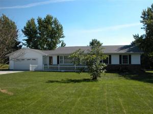 1310 E Wagner Rd, Buchanan, MI 49107 photo 1