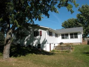 1310 E Wagner Rd, Buchanan, MI 49107 photo 3