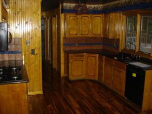 1037 107th Ave, Plainwell, MI 49080 photo 4