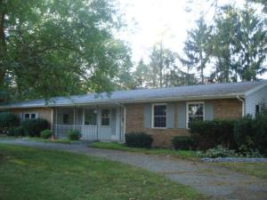 1037 107th Ave, Plainwell, MI 49080 photo 1