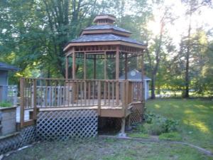 1037 107th Ave, Plainwell, MI 49080 photo 3