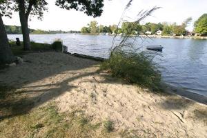 5287 Pointview Ct, Lowell, MI 49331 photo 2