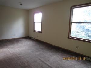 332 E Gardner St, Sparta, MI 49345 photo 4