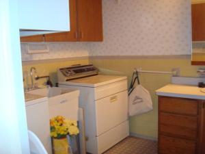 1241 Oregon Rd, Adrian, MI 49221 photo 11