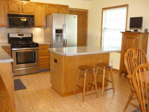 13194 E G Ave, Augusta, MI 49012 photo 3