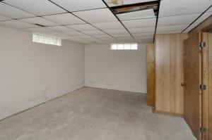 807 E Green St, Marshall, MI 49068 photo 11
