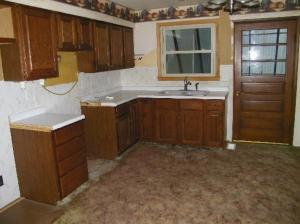 845 E 8th St, White Cloud, MI 49349 photo 4