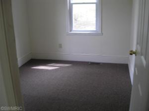 216 S Constantine, Three Rivers, MI 49093 photo 4