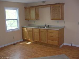 216 S Constantine, Three Rivers, MI 49093 photo 6