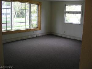 216 S Constantine, Three Rivers, MI 49093 photo 3