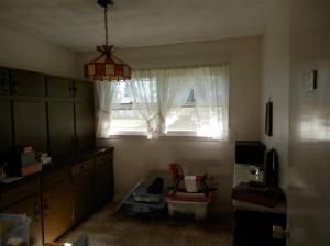 608 Devonshire Dr, Sturgis, MI 49091 photo 4