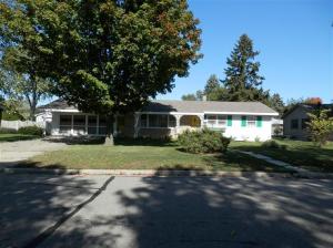 608 Devonshire Dr, Sturgis, MI 49091 photo 1
