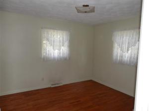 608 Devonshire Dr, Sturgis, MI 49091 photo 6