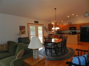 10834 Longpoint Dr, Plainwell, MI 49080 photo 4