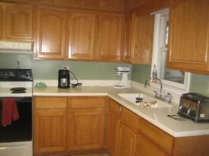 445 Grove St, Constantine, MI 49042 photo 4