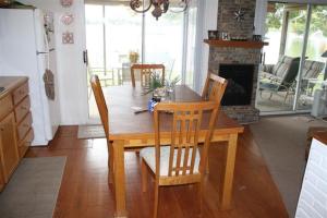 741 Lakeside Dr, Stanton, MI 48888 photo 6
