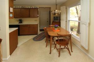 664 Glenview, Plainwell, MI 49080 photo 6