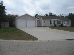 444 Sophia Way, Pullman, MI 49450 photo 2