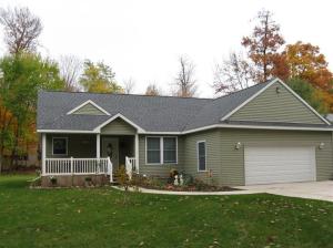 482 Beechwood Dr NW, Stanton, MI 48888 photo 1