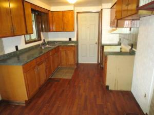 306 Bluff St, Buchanan, MI 49107 photo 7