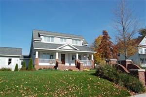 121 E Savidge St, Spring Lake, MI 49456 photo 2