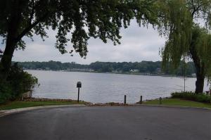 121 E Savidge St, Spring Lake, MI 49456 photo 3