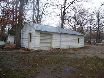 888 Woodruff, Stanton, MI 48888 photo 5