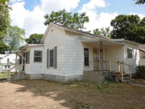 204 E Center St, Belding, MI 48809 photo 17