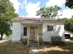 204 E Center St, Belding, MI 48809 photo 1