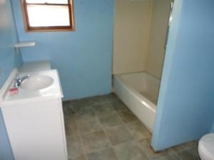 204 E Center St, Belding, MI 48809 photo 2